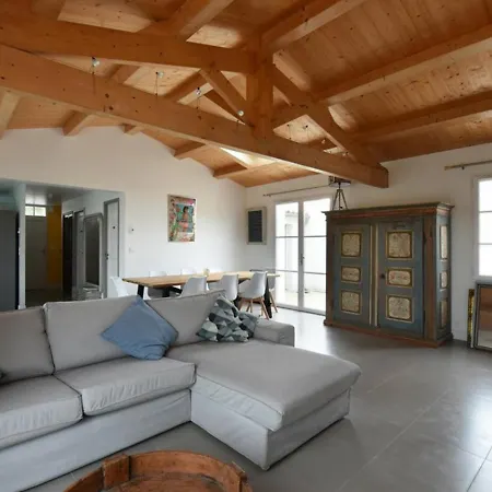 Charmante Maison Avec Jardin, A Proximite Du Centre Des Portes-en-re, 3 Chambres, Wifi * Les Portes-en-Re